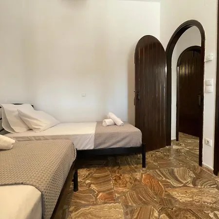 Apartment Fyrogenis Cozy Family Friendly House In