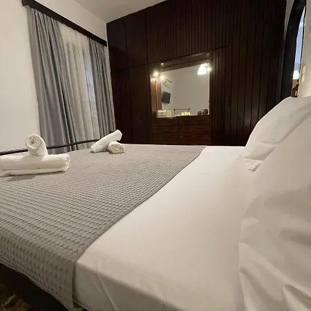 Apartment Fyrogenis Cozy Family Friendly House In